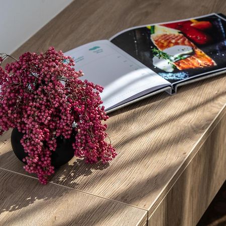 Flow Hotel & Conference Inarcs Bagian luar foto