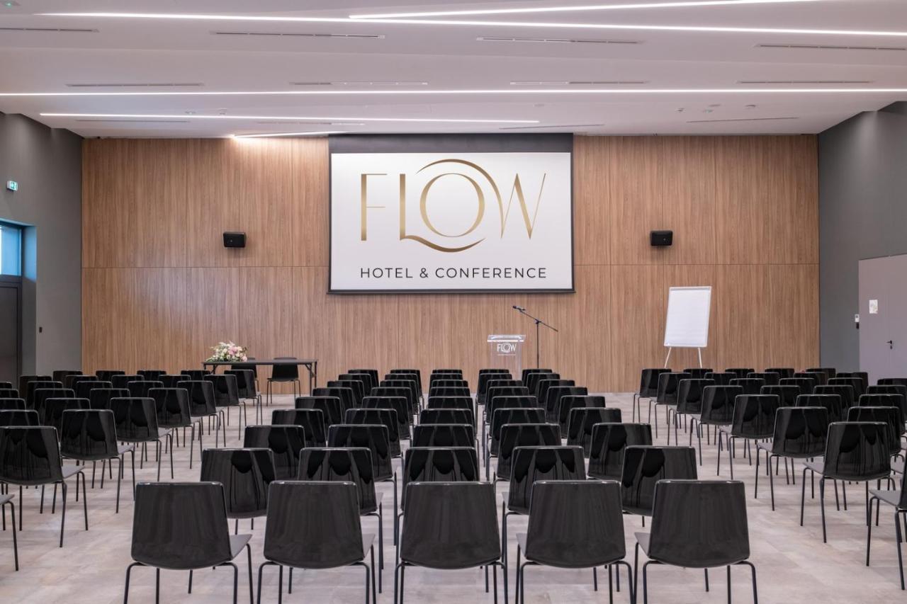 Flow Hotel & Conference Inarcs Bagian luar foto