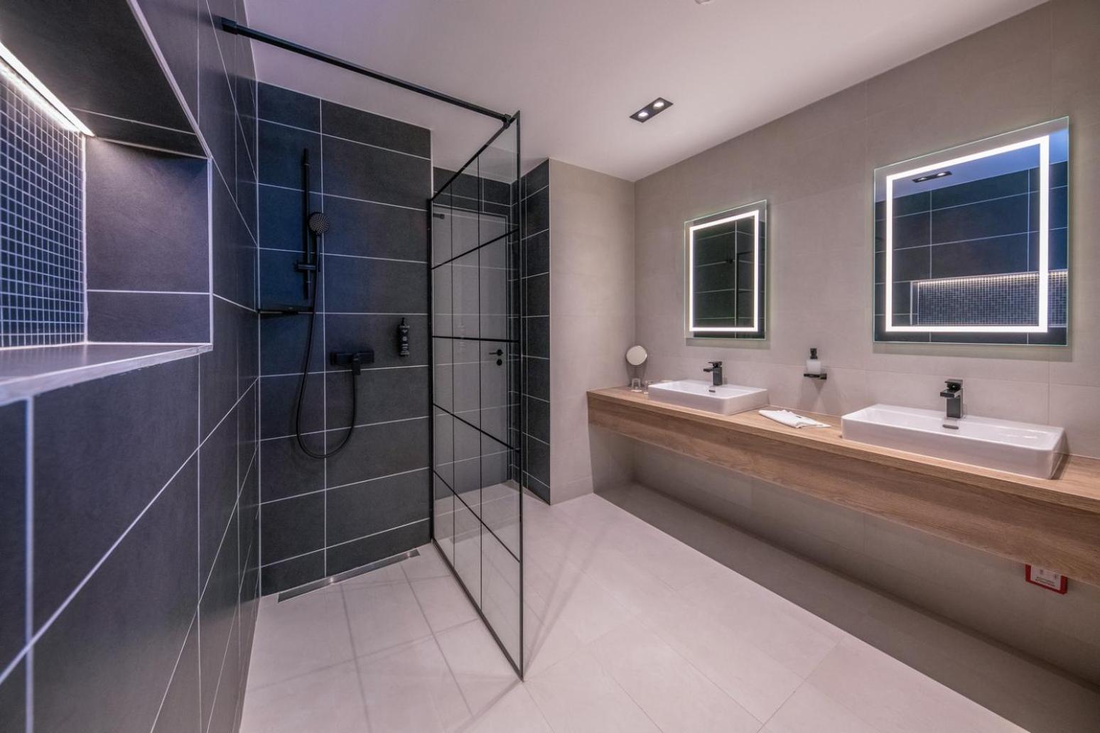 Flow Hotel & Conference Inarcs Bagian luar foto