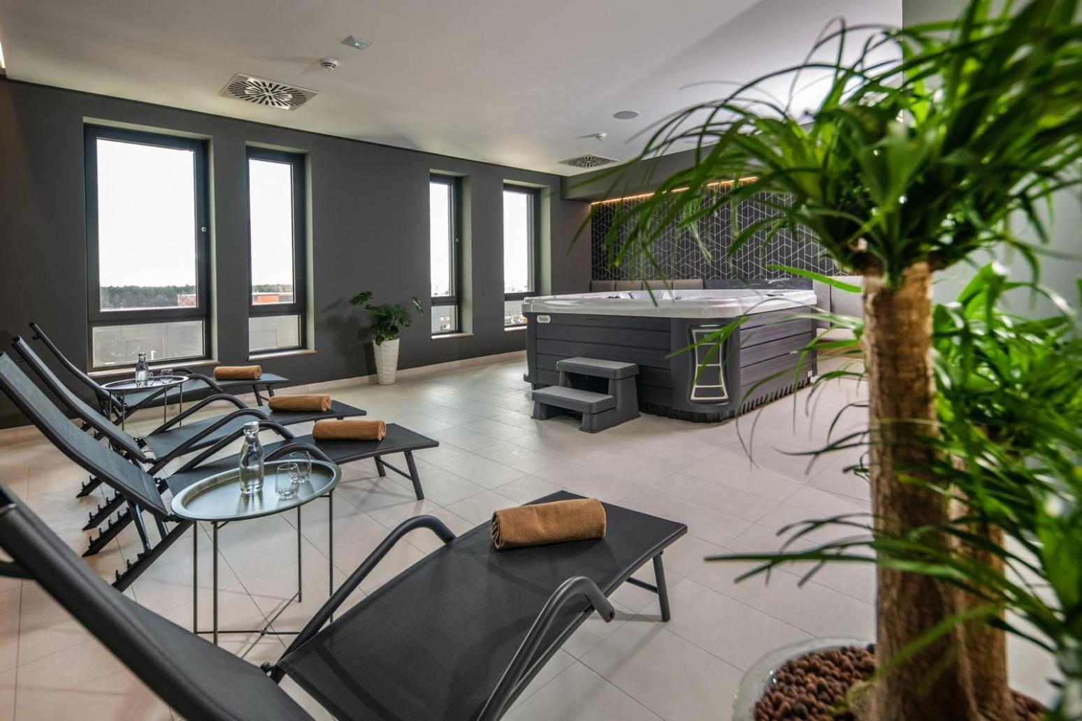 Flow Hotel & Conference Inarcs Bagian luar foto